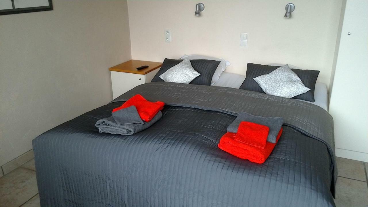 Bed and Breakfast Ateljee Devlaux Вёрне Экстерьер фото